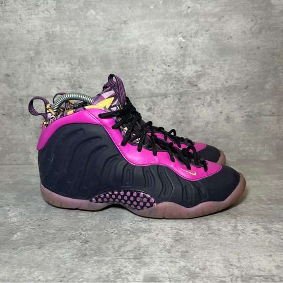 womens pink foamposites